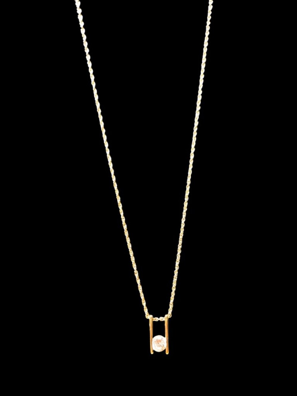 Brilliant Modern Tension Pendant Necklace